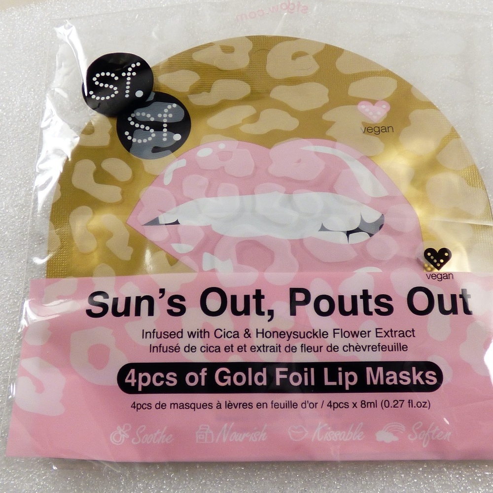 SF Sun's Out Pouts out 4 pcs Gold Foil Lip Masks